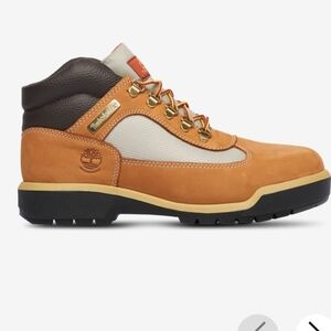 NWOB Timberland 15745 kids boots wheat brown leather size US4